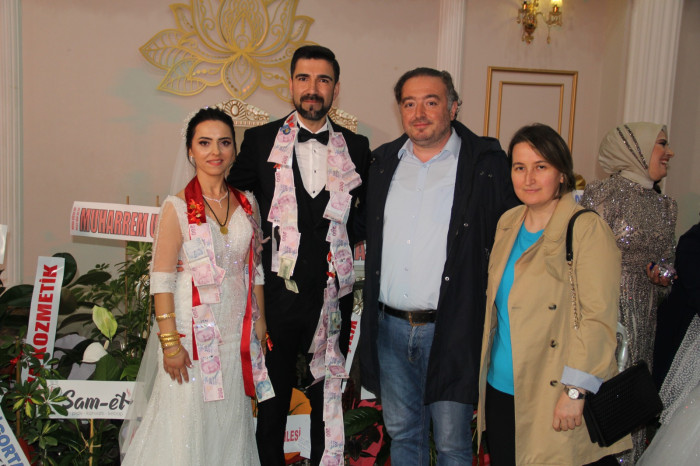 Aygül & Alper Güngör Mutluluk Dolu Yıllara Yelken Açtılar