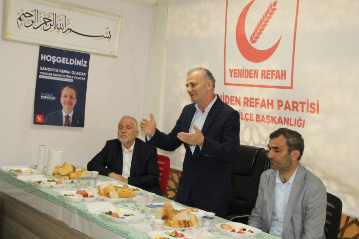 Yeniden Refah Partisi İlçe Teşkilatı Basın Mensupları ile bir araya geldi