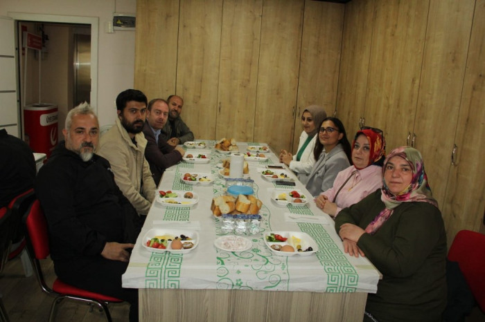 Yeniden Refah Partisi İlçe Teşkilatı Basın Mensupları ile bir araya geldi