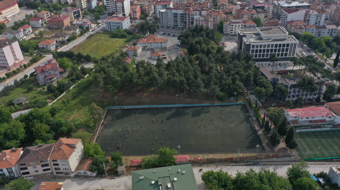 Bafraspor Tesislerindeki Antrenman Sahası Bakımsızlığı
