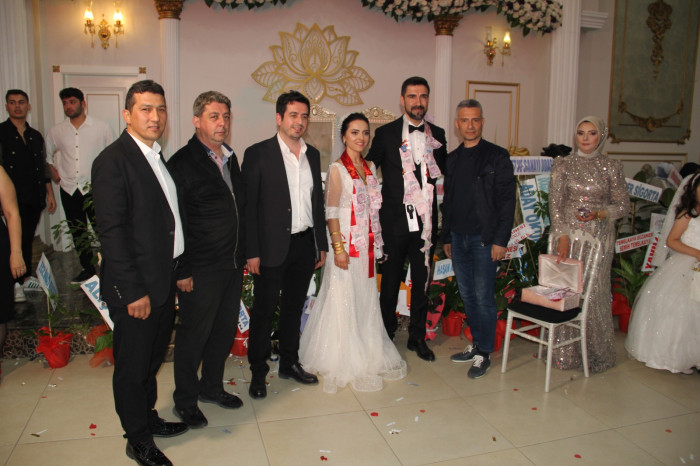 Aygül & Alper Güngör Mutluluk Dolu Yıllara Yelken Açtılar