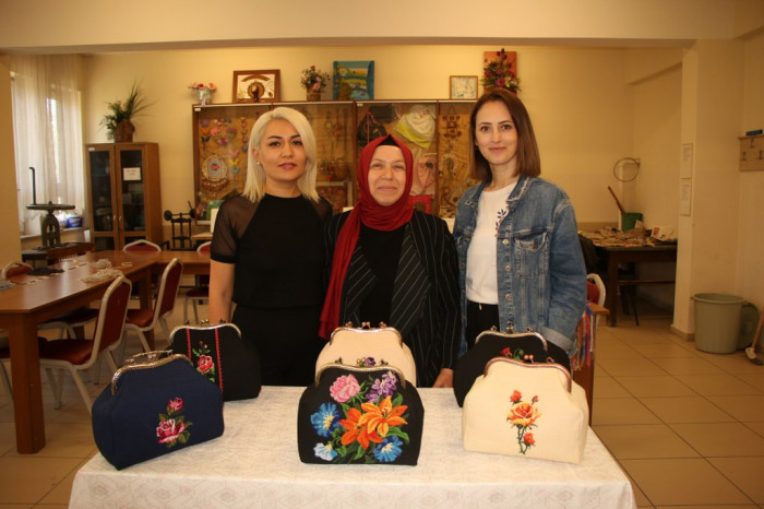 Hasan Çakın Kız Meslek Lisesi’nin Çanta Tasarımı Tescillendi