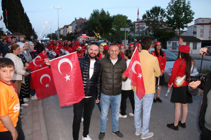 Bafra'da Gençlik Yürüyüşü Düzenlendi