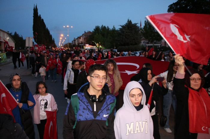Bafra'da Gençlik Yürüyüşü Düzenlendi