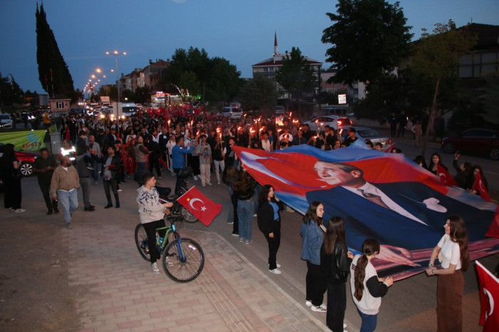 Bafra'da Gençlik Yürüyüşü Düzenlendi