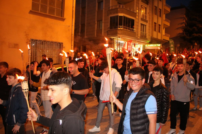 Bafra'da Gençlik Yürüyüşü Düzenlendi