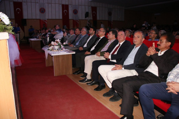Halk Müziği Konseri Mest Etti